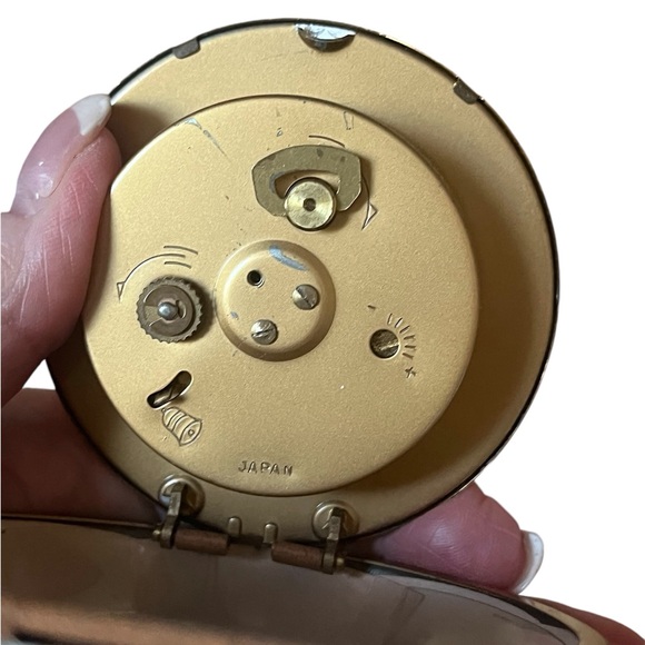 Vintage 1970’s Elgin Wind-up Compact Alarm Clock - Picture 5 of 6